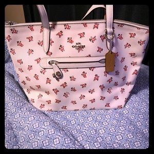 Coach Taylor Tote in Floral print